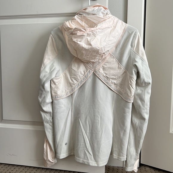 Lululemon lightweight, raincoat hoodie - Picture 6 of 12